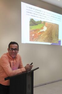 Taller Métodos Constructivos de bordos de contención de tierra