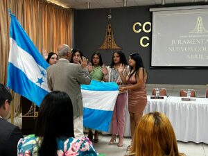 Juramentación nuevos colegiados CICH abril 2024