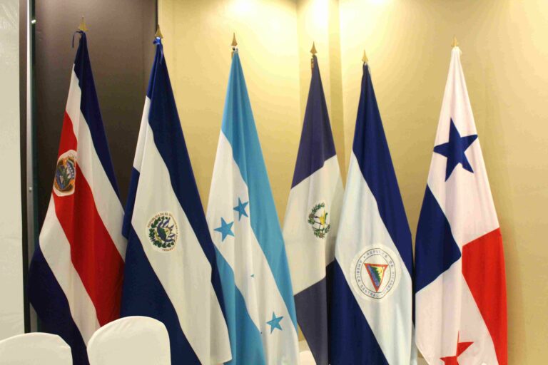 Congresillo de entrada XXX Torneo Centroamericano Colegios de Ingenieros