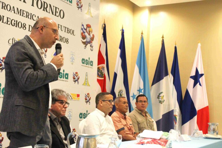 Congresillo de entrada XXX Torneo Centroamericano Colegios de Ingenieros